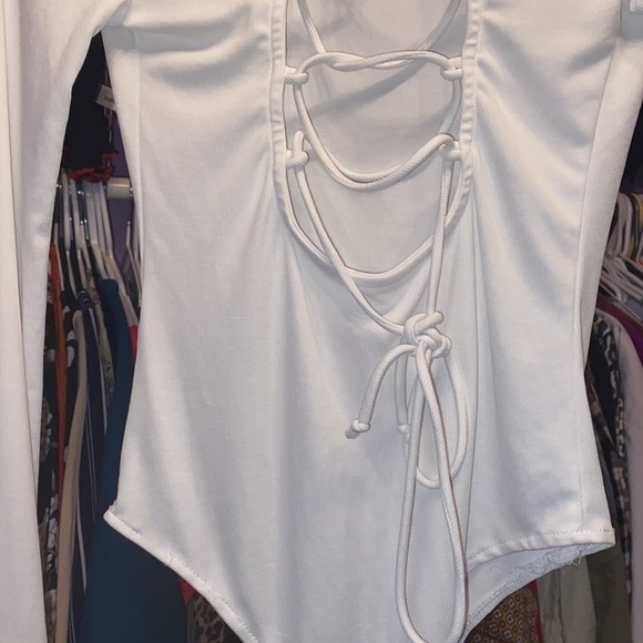 Perfect shape soild white BLUSH body suit snap button open  lace up back sz MED - Picture 9 of 9